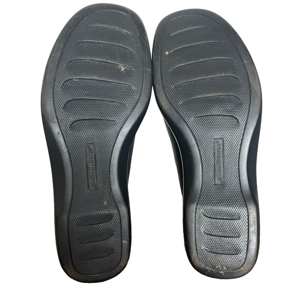 Auditions Black Leather Slip On Loafers Flats Size 6 Wide - Picture 8 of 12